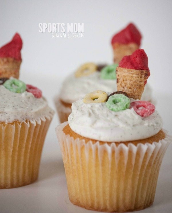 SIMPLE Olympic Games Cupcakes from Sports Mom Survival Guide