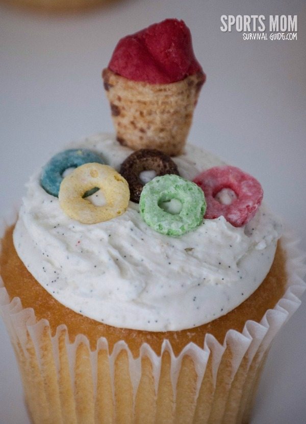 SIMPLE Olympic Games Cupcakes from Sports Mom Survival Guide