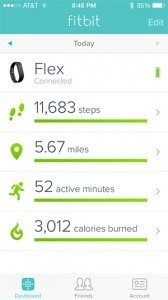 Looking for some motivation, try fitness trackers for moms Mom Motivation | Fitness Trackers...Find ALL you need to know about them and the pros and cons of some of the most popular ones!