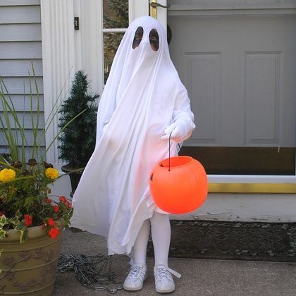15 SUPER EASY and CHEAP Kids Halloween Costumes. Find some great costumes that you can make yourself for little or no money!