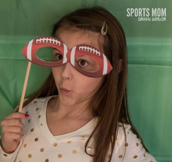 The BIG GAME is coming up and that means a lot of parties! Get 4 FREE Super Bowl Party Photo Booth props and set up a fun area for the kids! The BIG GAME is coming up and that means a lot of parties! Get 4 FREE Super Bowl Party Photo Booth props and set up a fun area for the kids!