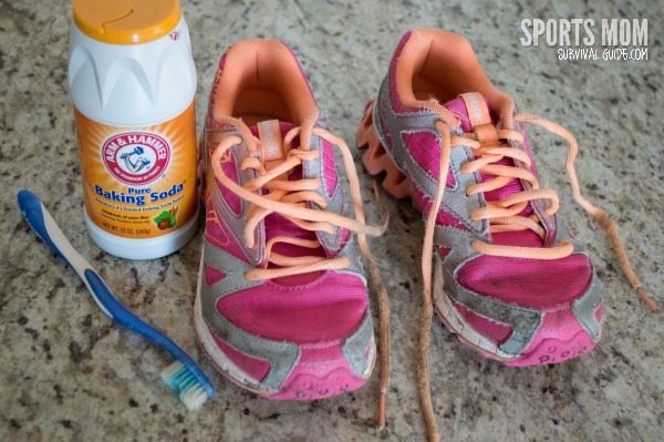 Kids and shoes...It seems they are either outgrowing them too quickly or they are always filthy! Find out the best way to clean tennis shoes and make them look new again. Kids and shoes...It seems they are either outgrowing them too quickly or they are always filthy! Find out the best way to clean tennis shoes and make them look new again.