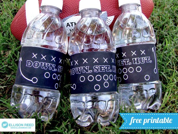 Are you a team mom? The next time you have to bring snacks for a big football game, jazz it up with one of these 5 adorable team snack printables for football!