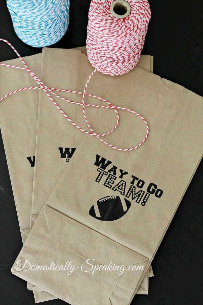 Are you a team mom? The next time you have to bring snacks for a big football game, jazz it up with one of these 5 adorable team snack printables for football!