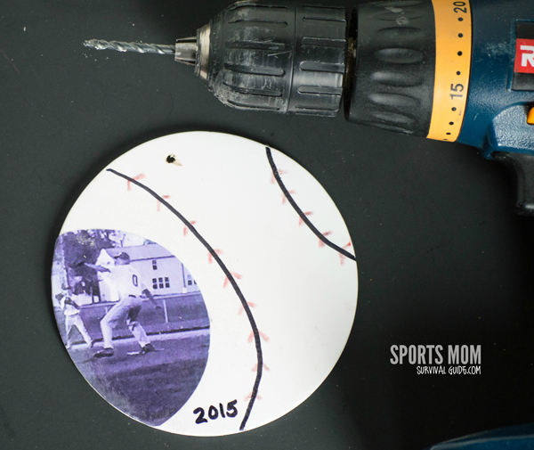 Keepsakes are a great way to preserve those special memories. Get a tutorial to make your own sports ornament keepsake! It will be a great way to reflect back every year.