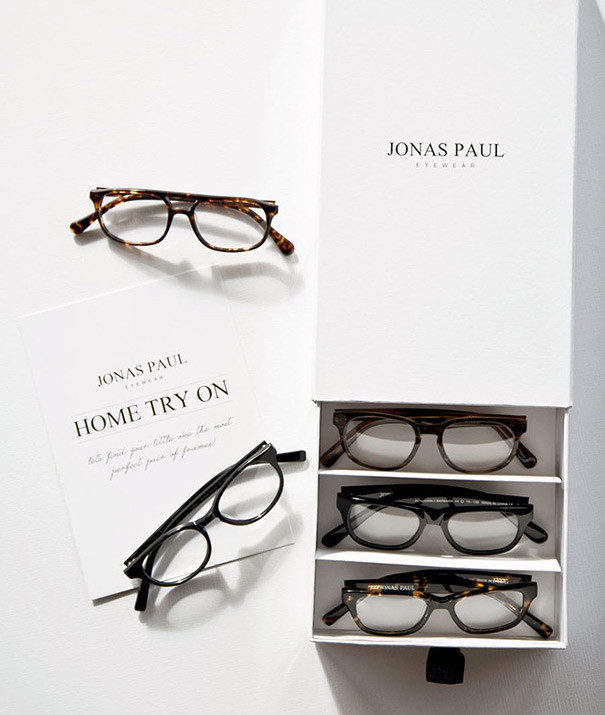 We found affordable & adorable glasses for kids! You can shop for them without even leaving your home.