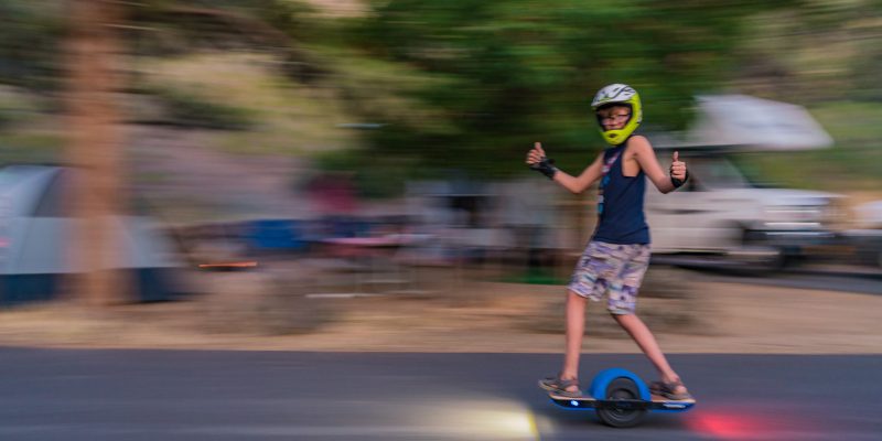 kids stay safe on one wheel