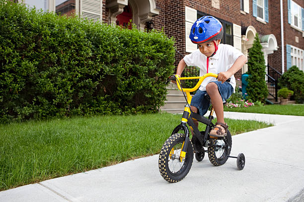 keeping kids safe riding bikes